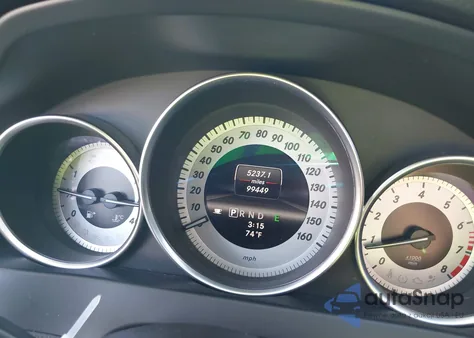 2013 Mercedes-Benz C 250 Sport z USA, uszkodzony, nr VIN WDDGF4HB5DR275509